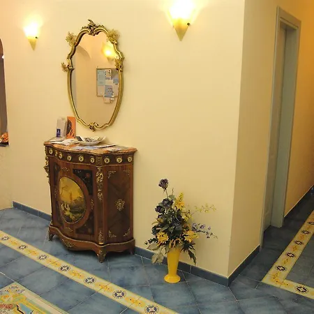 Meuble Casa Mannini Bed & Breakfast 3*