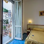 ベッド・アンド・ブレックファスト Meuble Casa Mannini マイオーリ