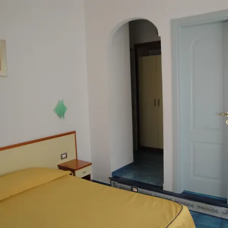 Meublè Casa Mannini 4*