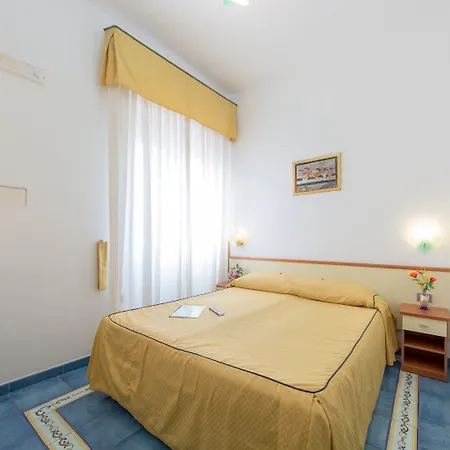 Meublè Casa Mannini Bed & Breakfast 4*