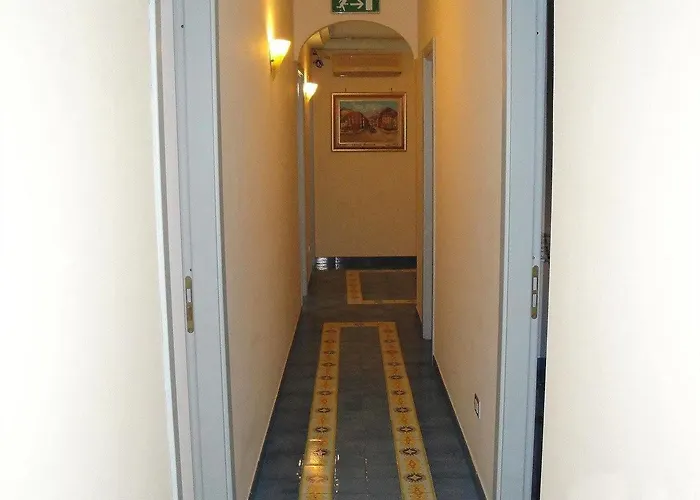 Meuble Casa Mannini Bed & Breakfast 4*