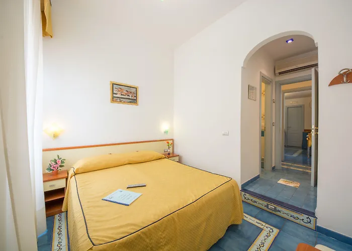 Meuble Casa Mannini Alojamento de Acomodação e Pequeno-almoço 4*